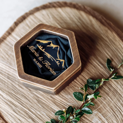 Шкатулка для обручок на магнітах ∙ Hexagon BROWN